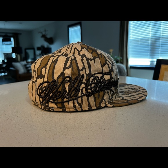 Supreme World Famous Camo Fitted Hat 7 3/4 - Picture 2 of 8
